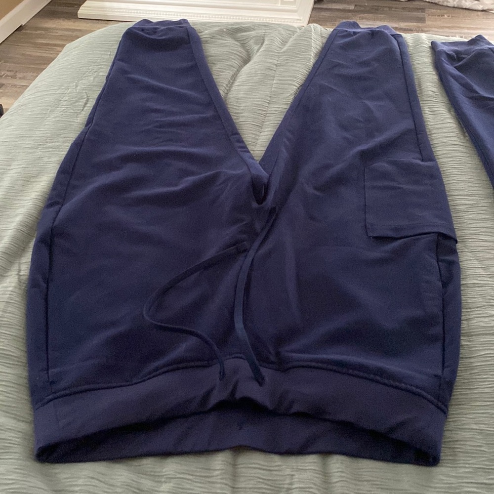 Scrub pants